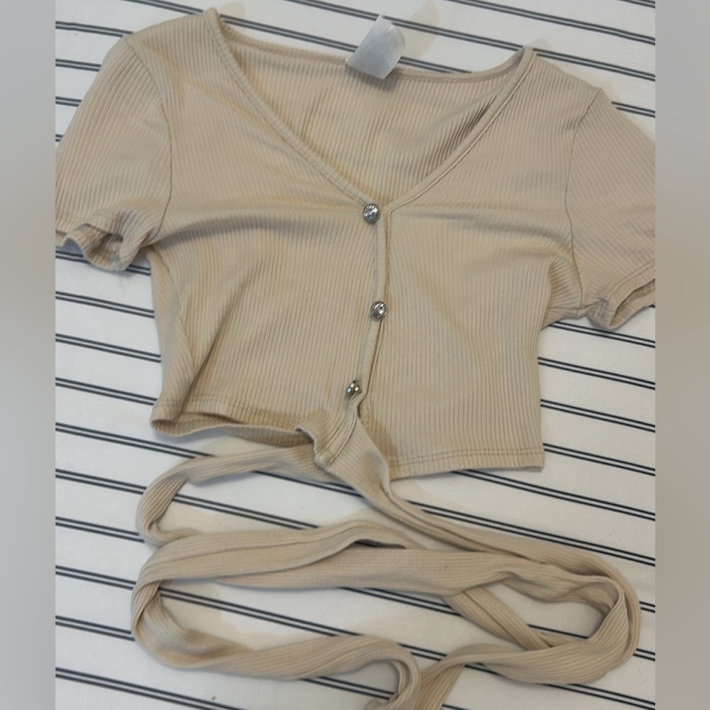 Tie up tee shirt